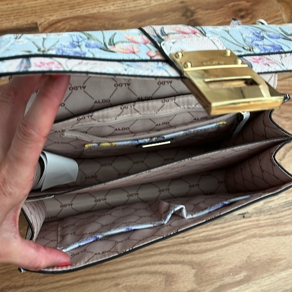 Floral Women's Bag with Gold Chain - Picture 3 of 5